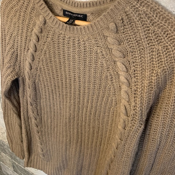 Banana Republic Cable Knit Sweater Size X Small - Picture 3 of 5